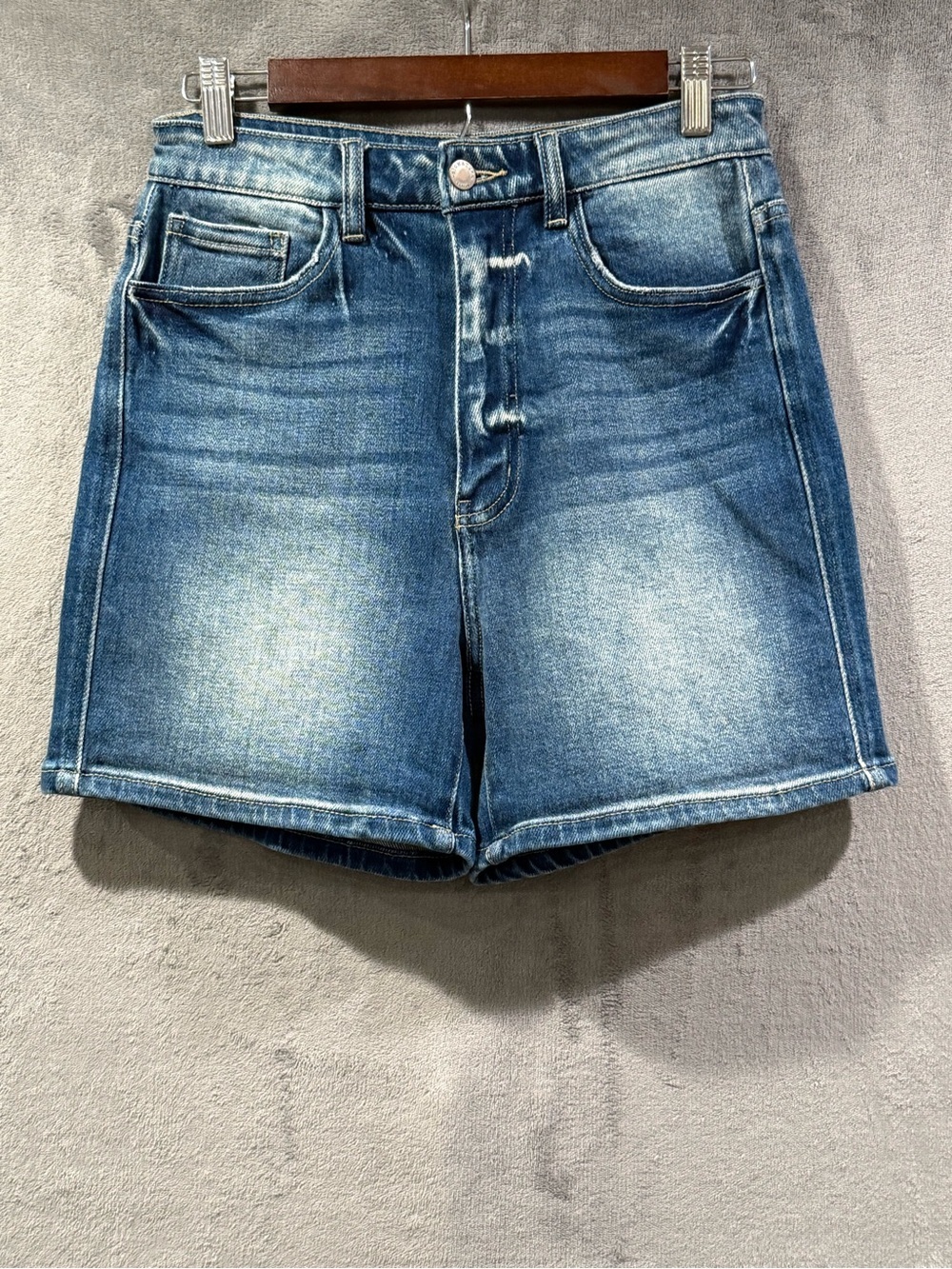 KanCan Women's Mom Fit‎ Blue Stretch Denim Shorts Size 25 High Rise Festival